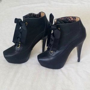 Betsy Johnson Tales Black Bootie